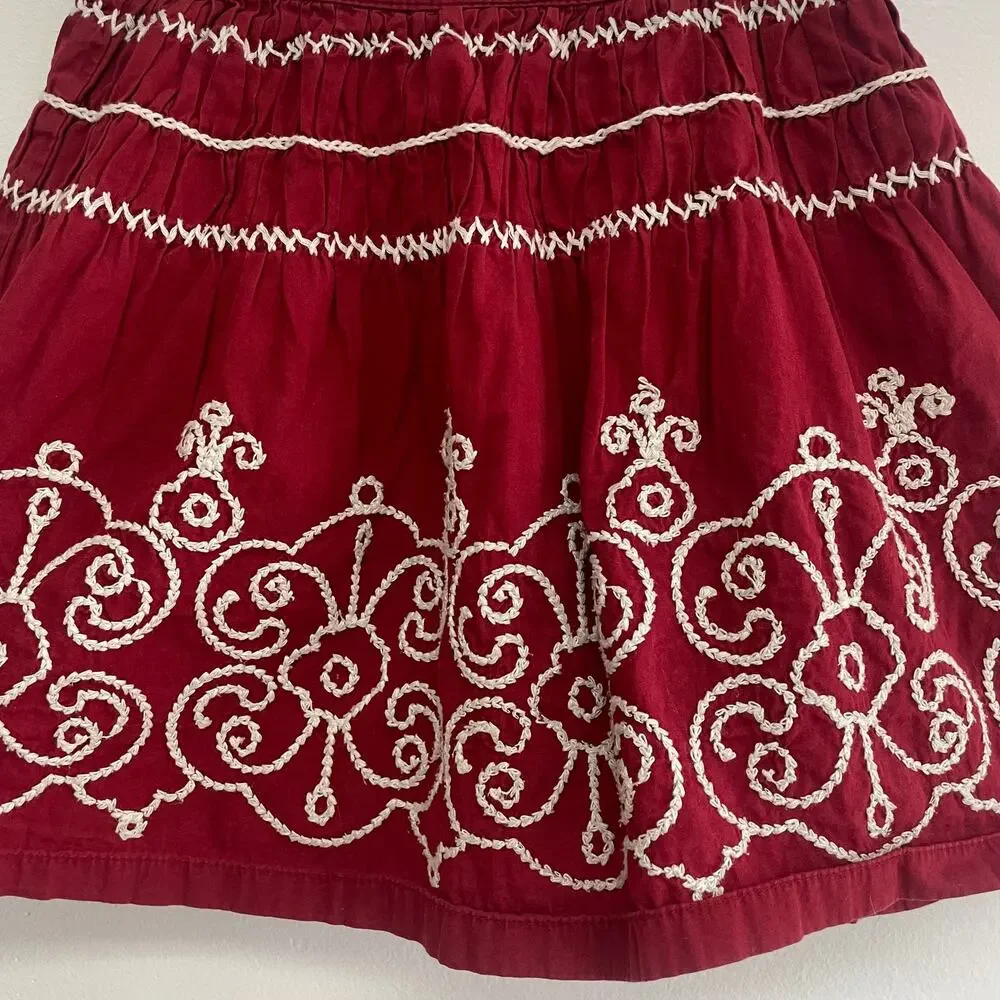 Mini Boden Girl's Red Smocking White Embroidered Skirt Sz 3-4 Yrs